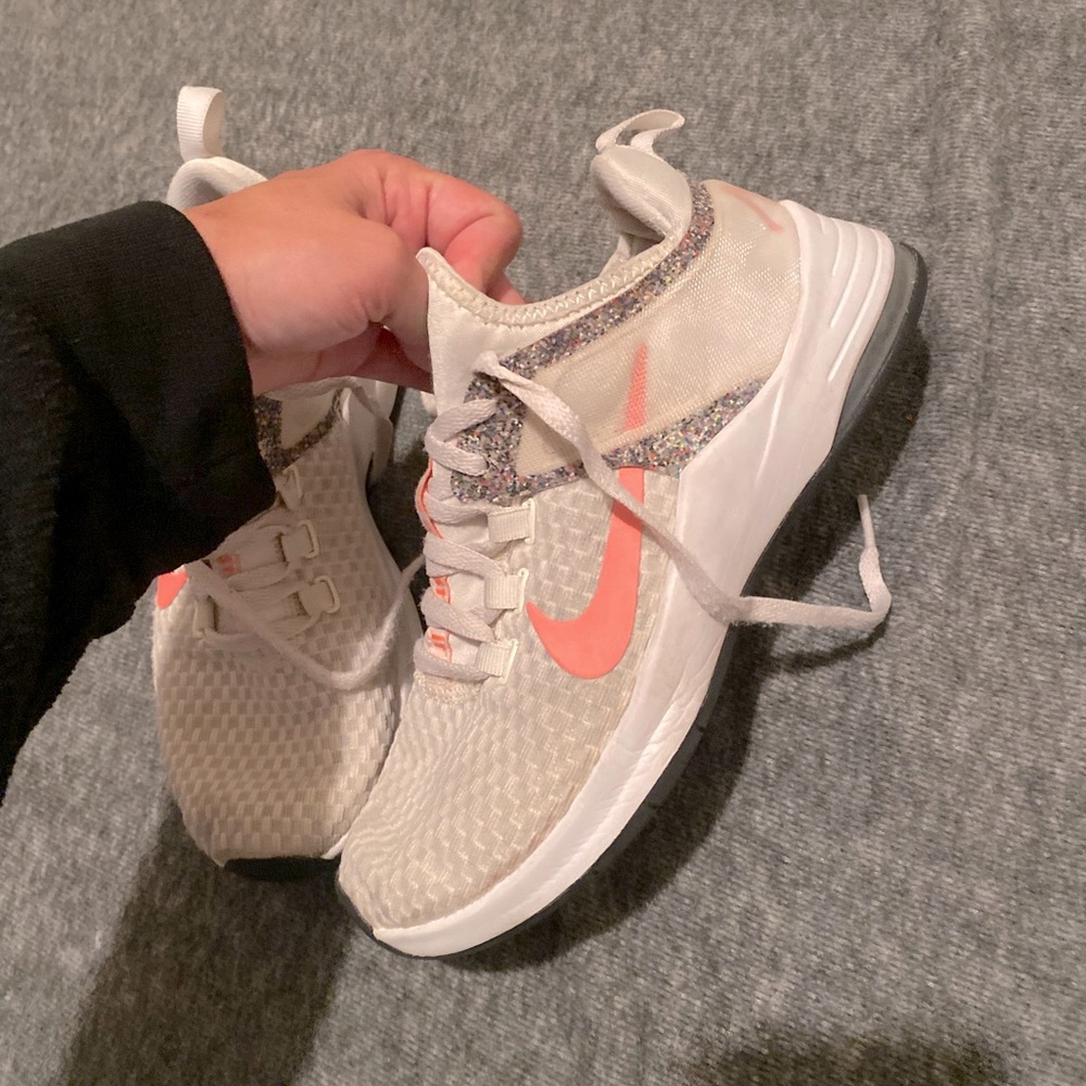 Nike women shoes